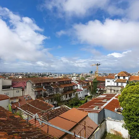 Liiiving In - Mezzanine Delight Balcony Porto